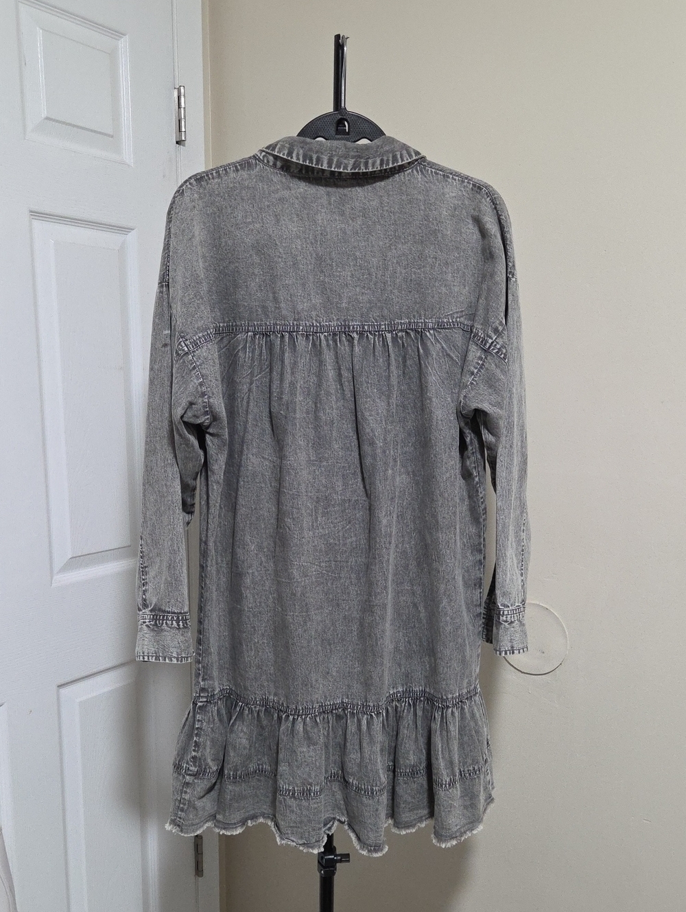Elan 100% Cotton Chic Gray Denim Shirt Dress with Ruffle Hem - Picture 6 of 7